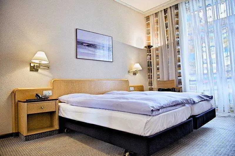 ****  Hotel Baeren Am Bundesplatz Bern Švýcarsko